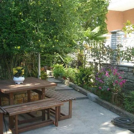 Rojnic - 3 Bedrooms Pula